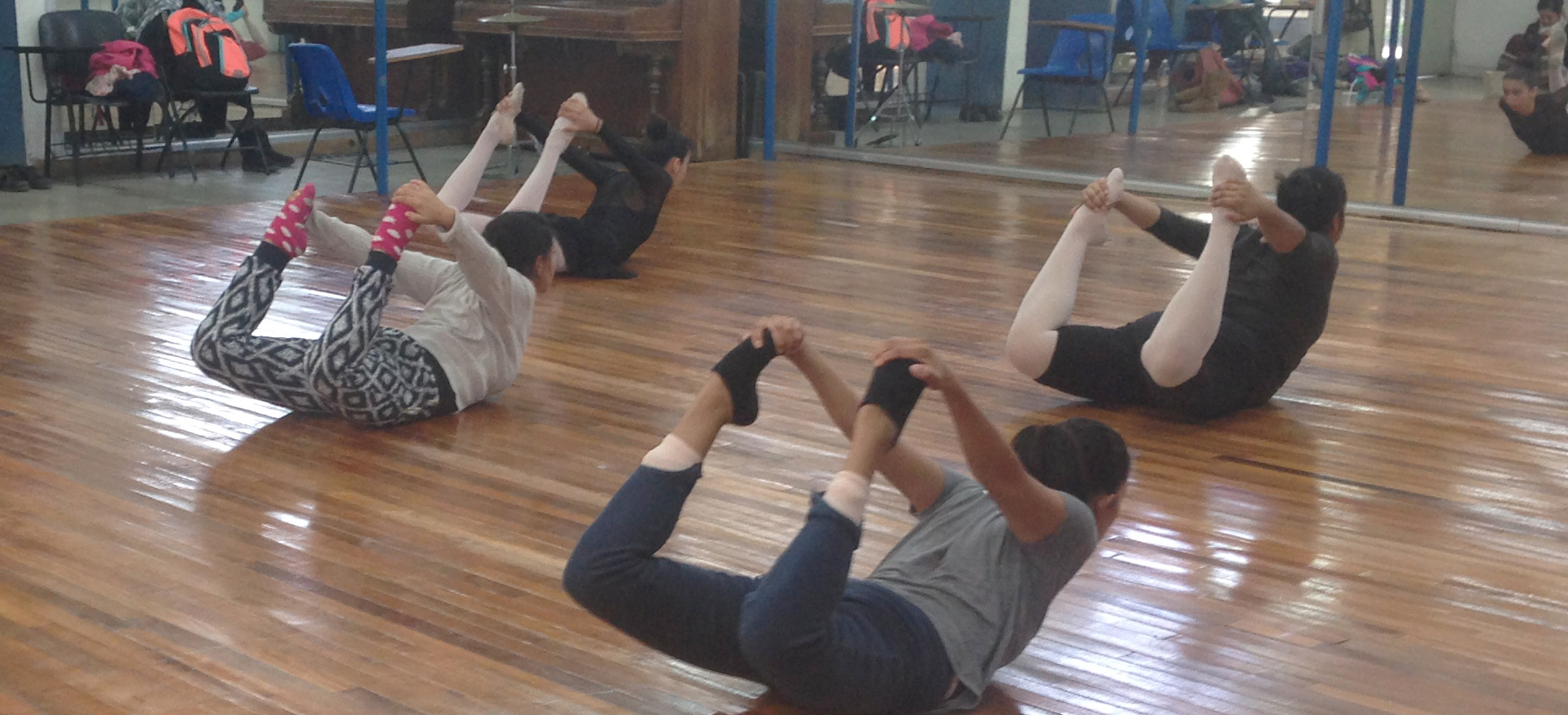 FEMDANZA | Academia de Jazz-Contempo, Ballet y Barra al piso.